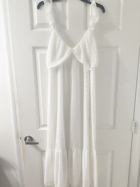 Gorgeous Altar'd State White Swiss Dot Maxi with Ruffled Straps